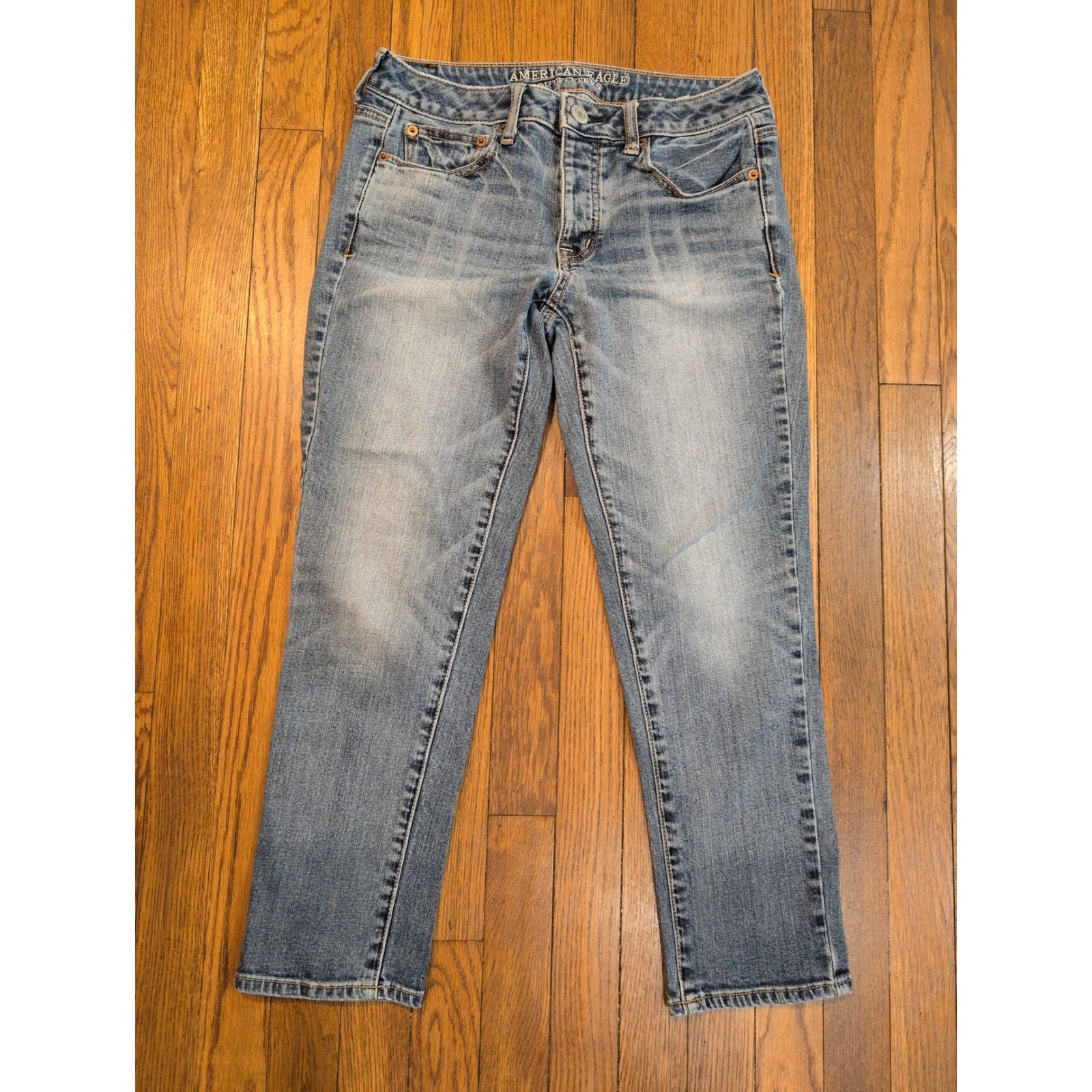 American Eagle Butterfly Button Fly Crop Stretch Jeans Medium Wash Distressed 4